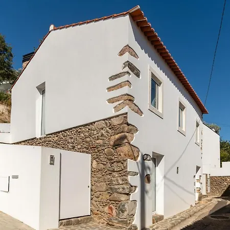 Beautiful House Villa Miranda do Corvo Buitenkant foto